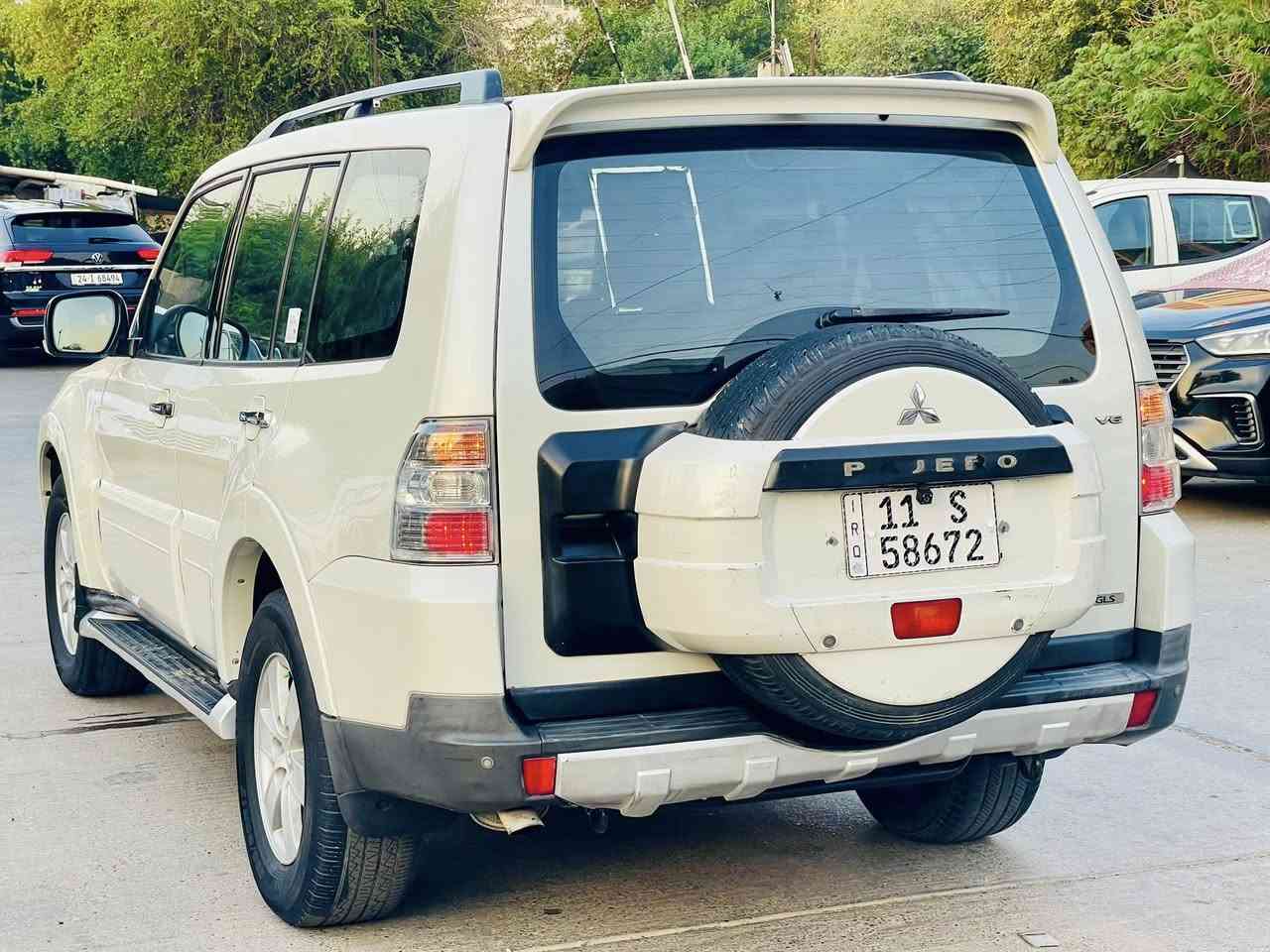 سلام عليكم 
نظافه 100/100

2008 خليجي فول مواصفات حبتور 
محرك 300
لو صدفي 
صبغ جاملغ امامي فقط بدون دواخل اثر شخط 
7 راكب سلات 
دمام زنون زراك لايت 
صاج كشنات كهرباء 
شاشة كامرة حساس خلفي 
مري شفط اشاير بلمري
رقم وهزه جديد 
مكان سياره بغداد شقق الصالحيه 
هاتف ‭0772 256 9823‬
                                         سعر 125$
