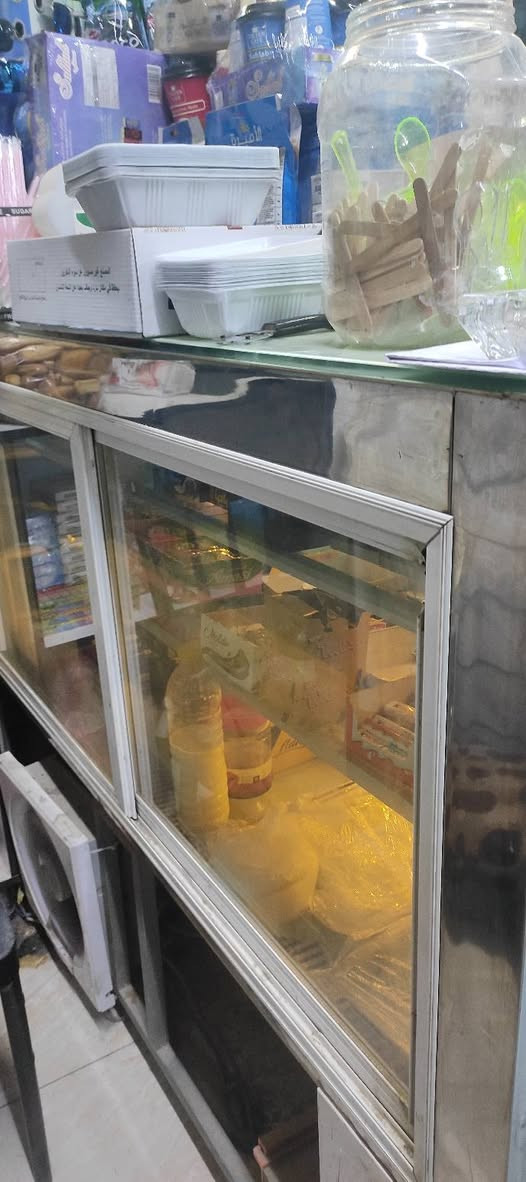 براد كيك متر ونص تبريد فول السعر 500 ***********
