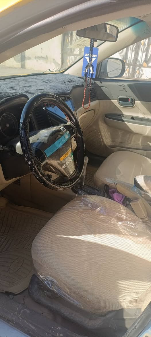 للبيع اكسنت موديل 11 امريكي
ضرر باب جاملق
شرط التحويل 
كاربون بانزين 
مغلف ابواب سياره جاهزه 
السعر 86 مجال بسيط 
رقم نينوئ 
مكاني الجانب الأيسر حي الانتصار 
للتوصل ***********
***********
