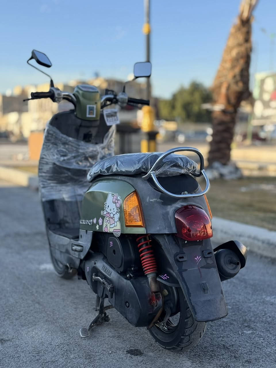 سلام عليكم
دراجه ماكس بوليس بلاديه 

سلف وهندر كهربائيات كله شغال 

مكاني بغداد مدينه الصدر 

الاستفسار ***********
