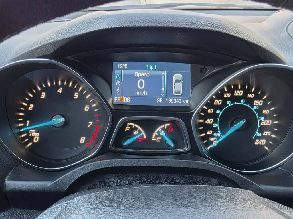 فۆڕد ئیسکەیپ 2014 سفری شەریکەی نیڤا بە پارەی سەنیەک .. سپی بەفری بێ بۆیاخ .. مەکینە 2.5 مەرغوب گێڕو مەکینە و تەبرید بەشەرت .. 140 هەزار ڕۆشتوە .. تەبرید لەمس و مەرکەزی .. سوکان ڤۆلیۆم .. ماڵی دۆستە .. نرخەکەیش پارەی سەنیەکە 112 گەڵاو مەجالێکی تیایە .. بۆ پەیوەندی : *********** السليمانية, العراق
