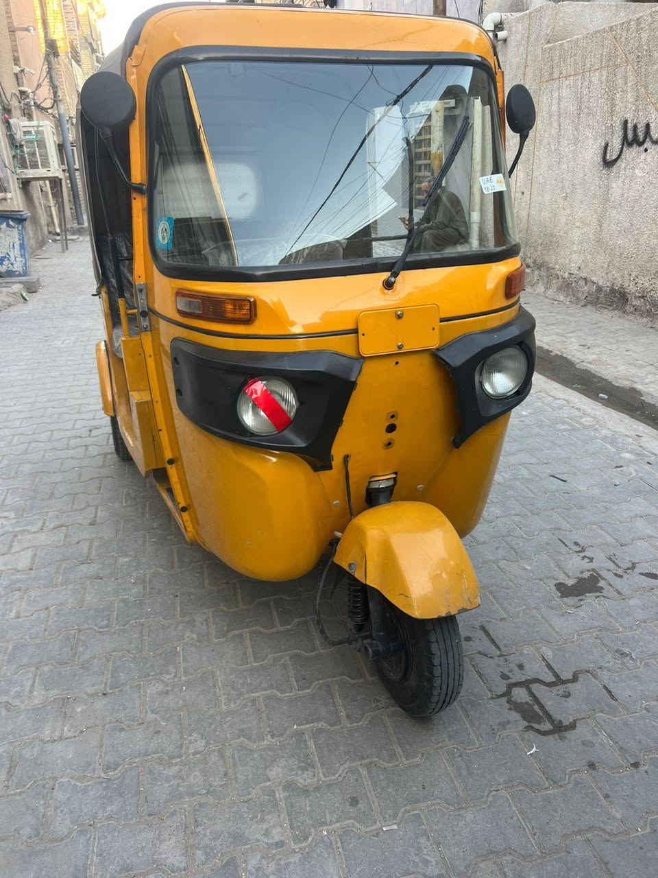 السلام عليكم تكتك 2020 شهر 11 رقم وسنويه تحويل ثاني يوم كفاله عامه لا ضربه ولا صبغ معمره بس دوس مكينه بلاديه تخم تاير جديد كهربائيات كلهه شغاله نقصهه بس بجم بياع شراي ماتعامل ويا بدون مفاشل *********** اتصل واني خادم
