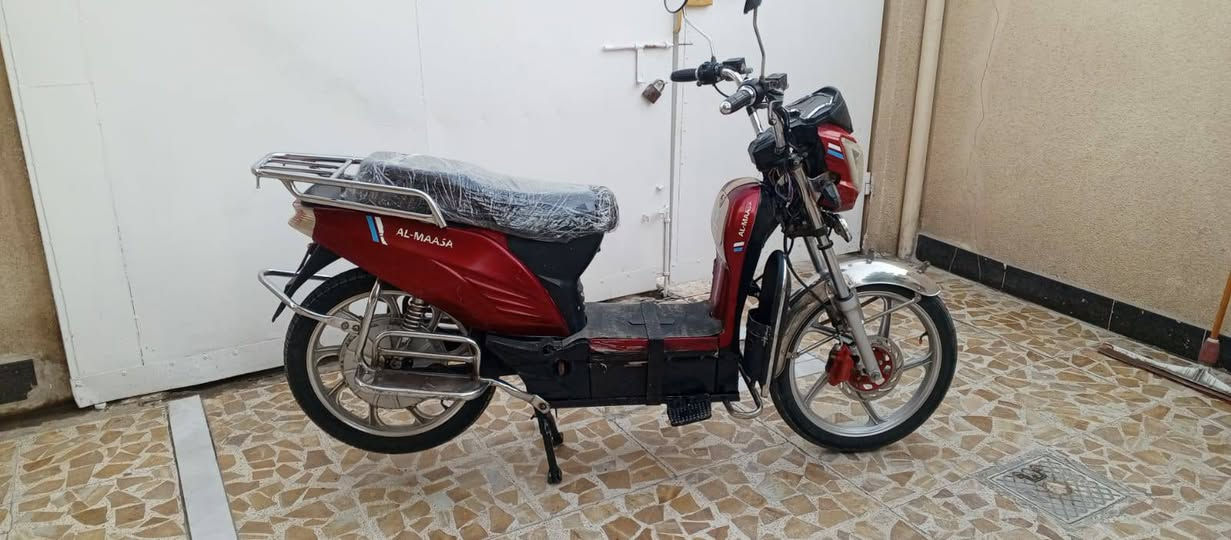 سلام عليكم دراجه للبيع بطاريات عل فحص سعر 375 وبيه مجال قليل مكاني فلوجه شهداء  للستفسار الاتصال على الرقم ***********
