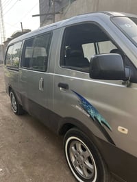 سياره كيه منغولي 11 راكب  مديل 2008مكصوصه بجم شعار گمركي 07747376490