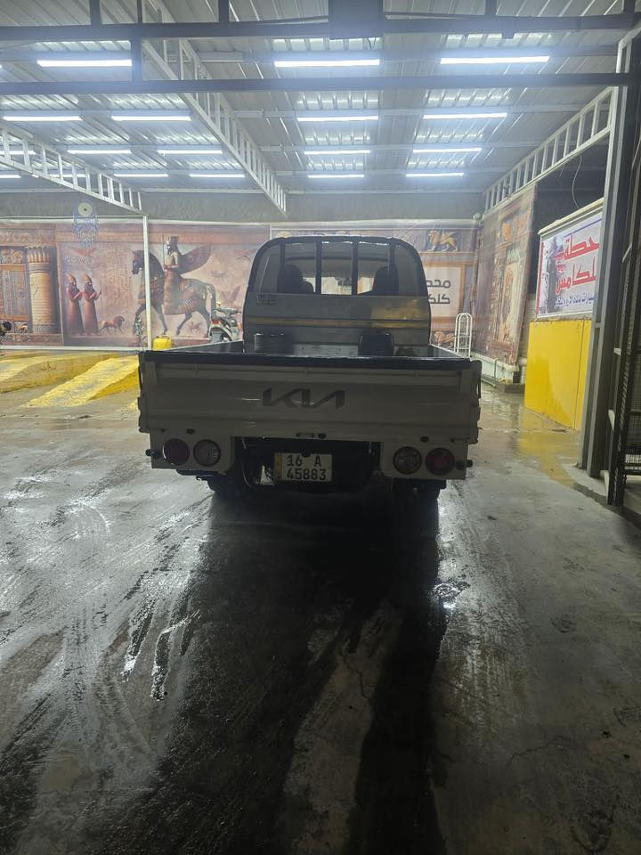 كيا حمل دبل قمارة للبيع مديل 2023ماشية70 الف كيلو.  رقم ديوانية انكليزي سنوية جديده للتواصل ***********السيارة بأسمي مكاني الحلة
