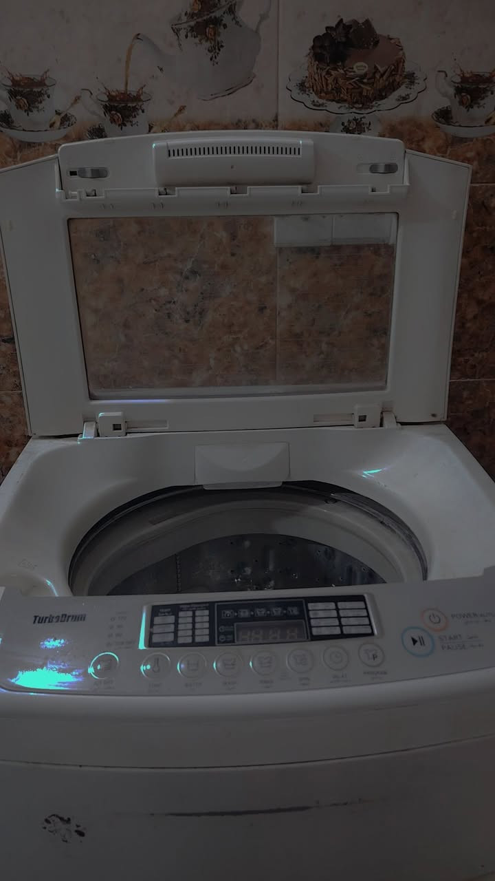 غساله أوتماتيك Lg مستخدمه للبيع


**إذا كنت صاحب هذا الإعلان وتريد حذفه لأي سبب، رجاءا أرسل رسالة إلى الدعم الفني**