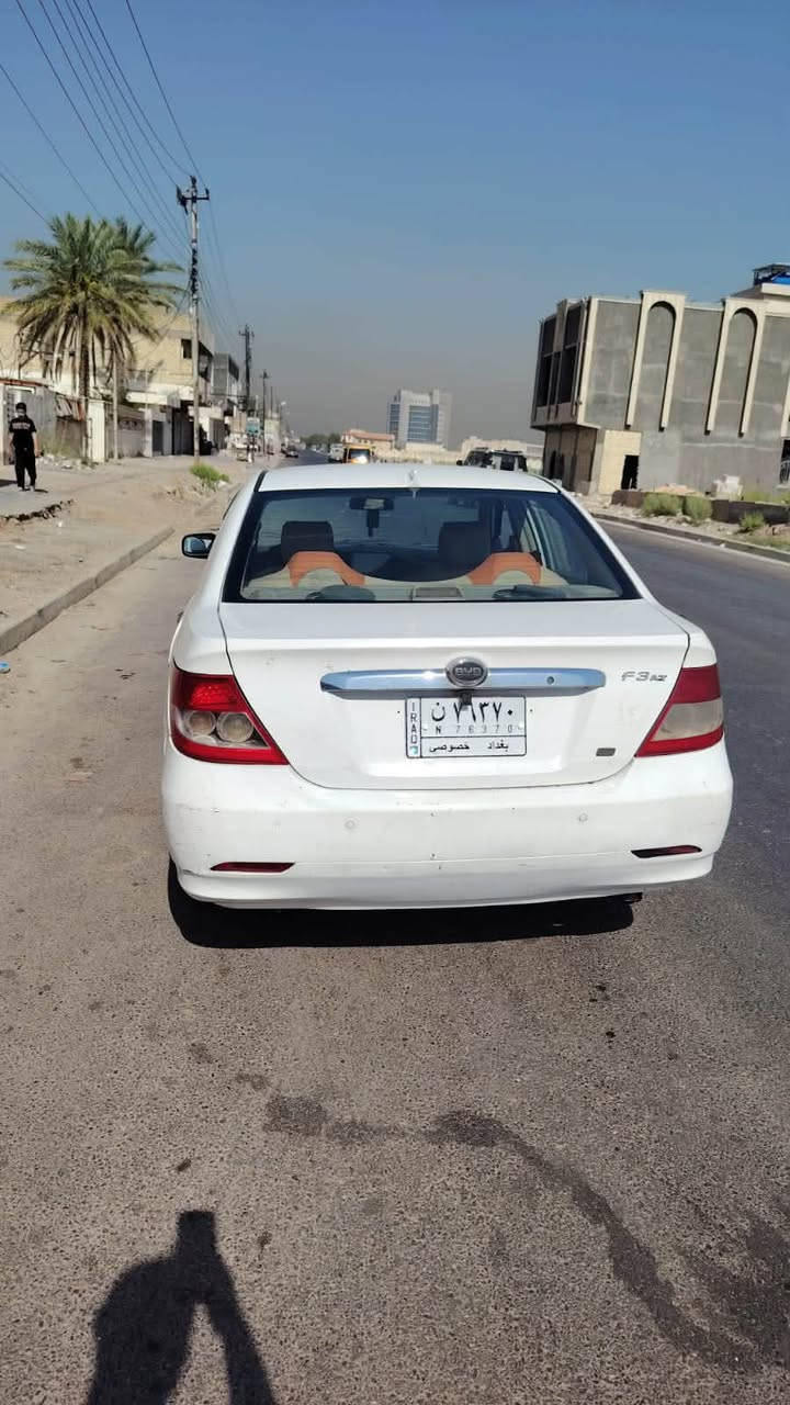 بي وايدي f3
سيارة حلوة 
تبريد شغال شاشة 
كير محرك خير من الله 
مصبوغة حزام 
سيارة حلو عضمها 
سيارة مناقصها شي 
45و بيها مجال حك الجية 
شراي اتصل ‭***********‬
