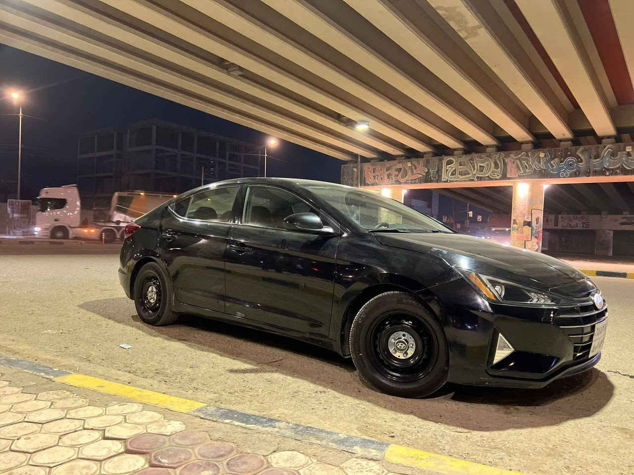 السلام عليكم 
النترا موديل 2020 أمريكي 
حادثها خشم الجاملغ فقط 
رقم شمالي تحويل أو وكاله موجود 
سونارها موجود مواصفاتها معروفه 
سياره نظيفة وحلوه واحلى من الصور
سعرها ١١٨$ وبيها مجال بسيط 
مكانها بابل بالحله 
اتصل واستفسر ***********
مكلف بالنشر
