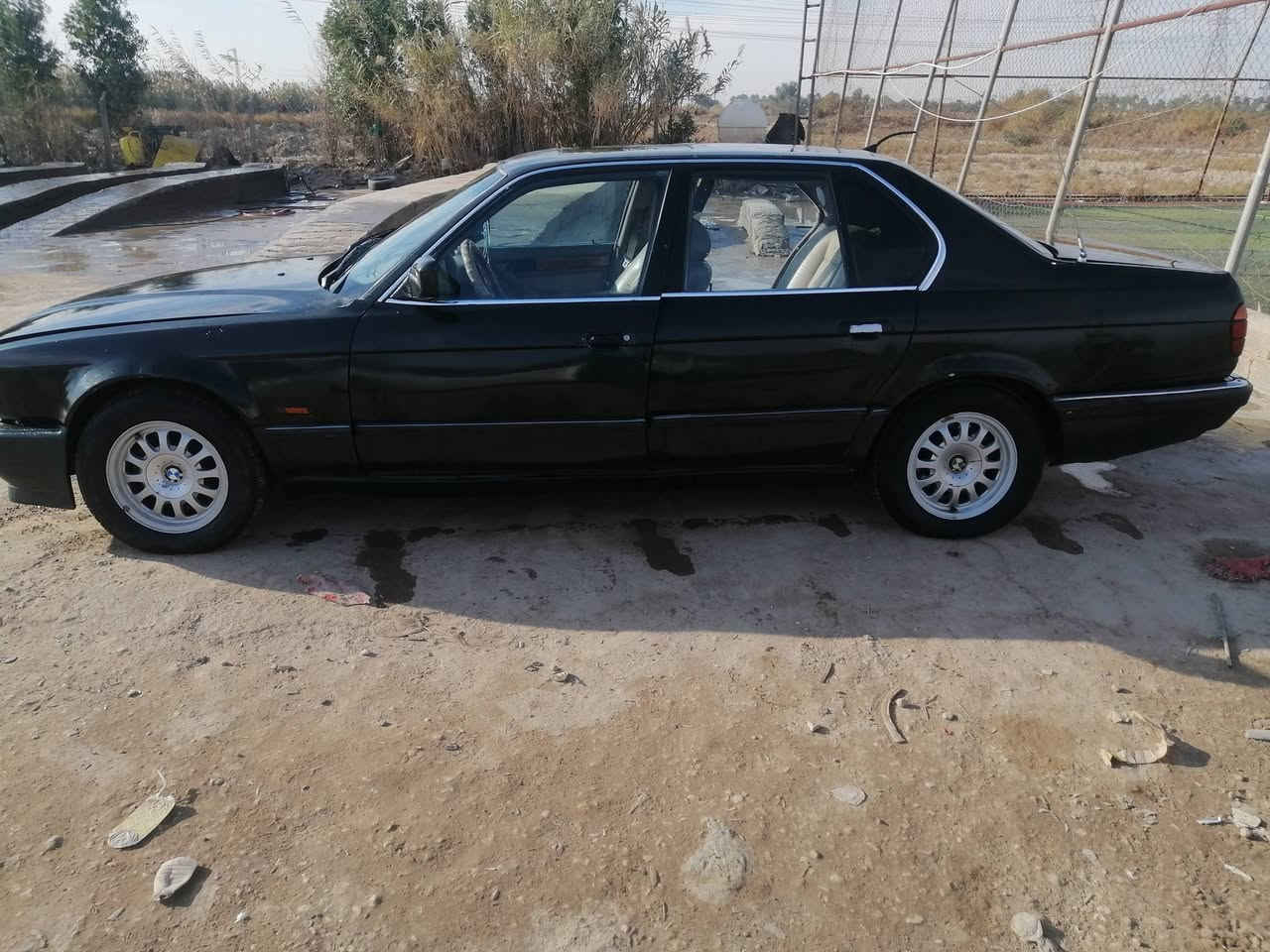 بي ام دبليو
موديل ١٩٩١
6 سلندر
محرك مفتوح 3500
كير اوتماتيك
كير ومكينه مكفولات
راعيها الشرعي موجود
سعرها 30 وبيها مجال
للاتصال ***********
