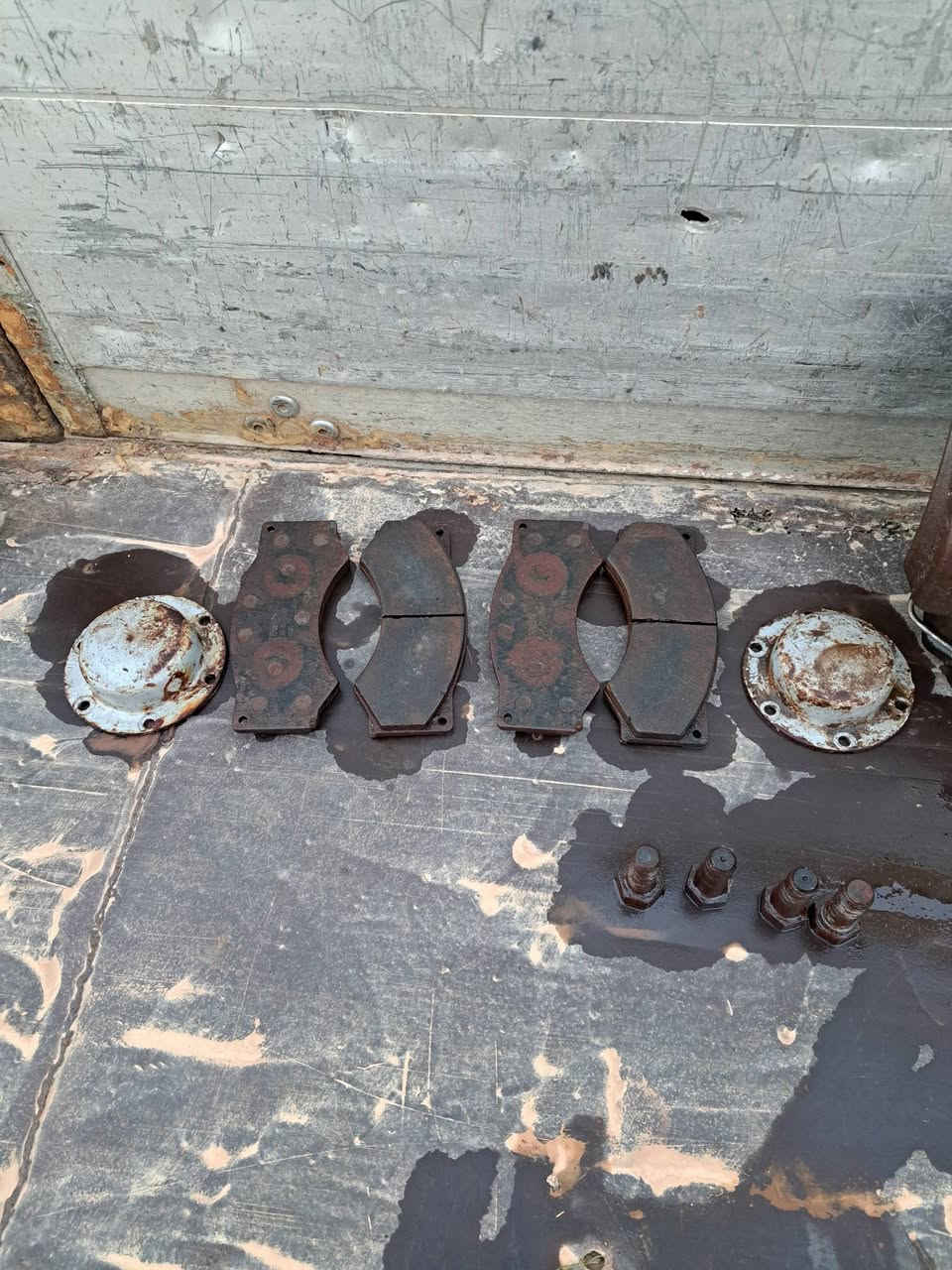 السلام عليكم
بسبب الوعود الكاذبه اعدى النشر 
فلانجات افيكو ٦ برغي دسك كامل جديد ***********
العوان واسط صويره السعر التصل ودلل ❤️
