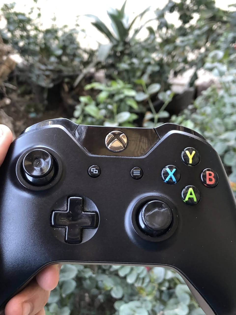 اكس بوكس ون اس تيرا لوك ستيكر
جوستك اصلي  الجهاز فول نضافه  واضح بالصور 
بي ١٠ العاب قويات منهن 
كراند
باتل فيلد
ماين كرافت
كراش
وبعد هواي وبي بعد مساحه 
سعره   قفل١٦٠💵
اذا تريد وياه اشتراك كيم باس شهر التمت يصير سعره ١٧٠💵
وموجود توصيل لجميع المحافظات 🚚


**إذا كنت صاحب هذا الإعلان وتريد حذفه لأي سبب، رجاءا أرسل رسالة إلى الدعم الفني**