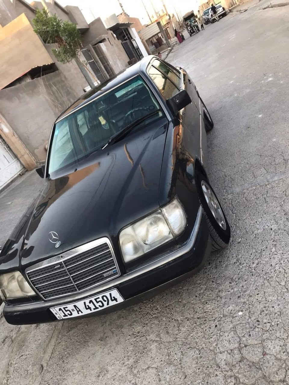 مرسدس موديل 94محرك تلتالاف بل باكيت حداديه فول تبريد شغال تتدفه شغاله سياره بسمي ما ناقصه ي شي ‏‪***********‬‏
