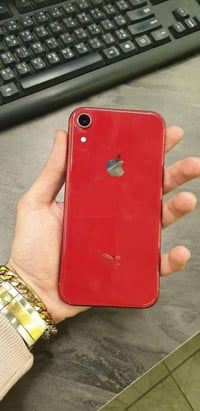 ايفون اكس ار • ٦٤ • شاشة متشققة