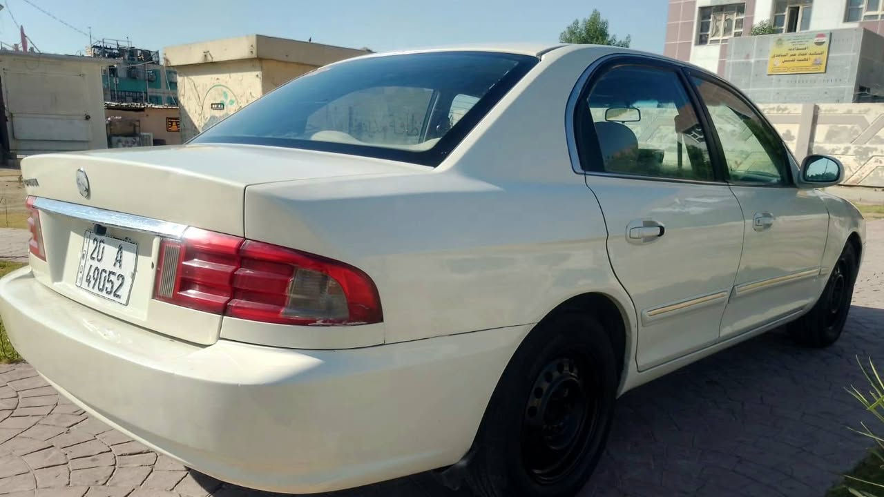 السلام عليكم اوكتمه موديل 202سياره جاهزه تبريد ثلج تخم تاير جديد حداديه جديد سياره اي نقص مابيهة كهربائيّات كلهة شغاله مكينه الفين واربعميه سياره مال جناي ترايك خير من الله سياره رقم نكليزي تحويل ثاني يوم سياره مكفوله من لضربه ولكص مكينه وكير بل كارتون مصبوغه عام للجماليه عنواني بغداد السعر ٥٨ وبيهة مجال للطيبين الاتصال ***********
