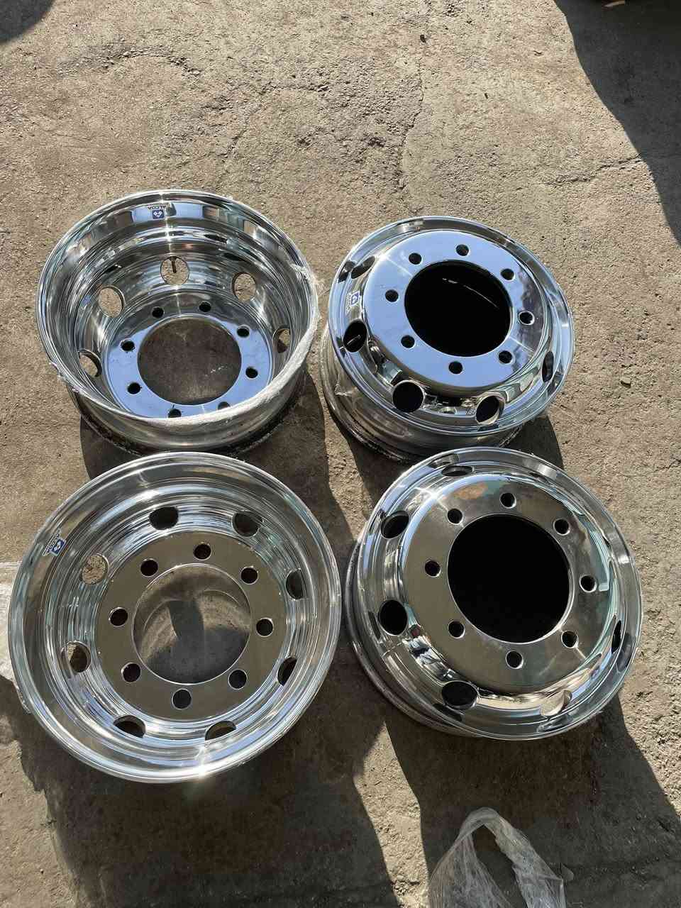 ويل كب اتيكو اصلي الحجم 19:5 سعر الزوج 250 الف مجمع مشن بغداد يوجد توصيل 🚚 الى جميع محافظات #اتيكو
***********
