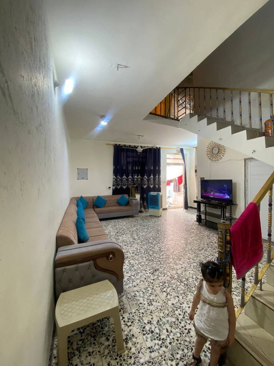 اعلان : عقار للبيع ( طابو  ملك صرف    في الزعفرانيه 

🔸 موقع العقار :  نهايه شارع المعهد دور الشرطه   

موقع مميز شارعين كبار مثل ما واضح جزره وصطيه 

🔸 مساحة العقار : ( 200) متر  الواجهة(10) نزال (20)

🔸 جنس العقار : طابو ملك صرف   طابق واحد 

🏗 يحتوي على  ستقبال معزوله صاله مطبخ صحيات منور 

يحتوي على 3 غرف نوم 

🏕 بيتونه صطح  بنا 2017

السعر المطلوب 200 قابل 

مراجعه مكتب عقار الاماكن  بيع مباشر 

♦️ للاستفسار يرجى اتصال بلرقم 

*********** مكتب الاماكن للعقارات
