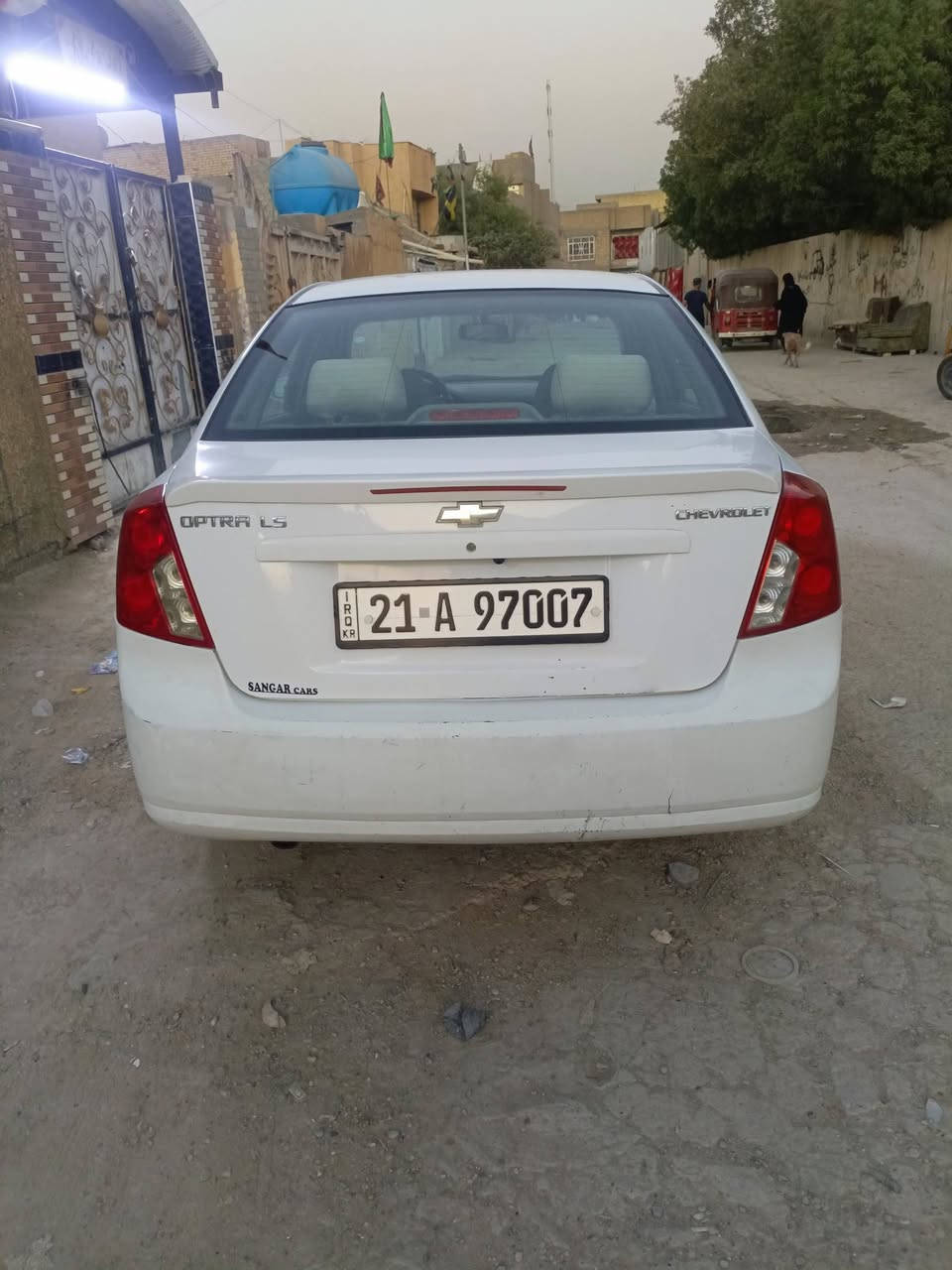 من رخصت الادمن اوبترا موديل 11 خليجي مكفوله من التبديل فقط صبغ شويه بل باب السائق جوه التريشه كير محرك تبريد تخم تاير صدر كله مكفول سياره جاهزه رقم سليمانيه السعر ٨٣وبيهه مجال مكاني بغداد ***********
