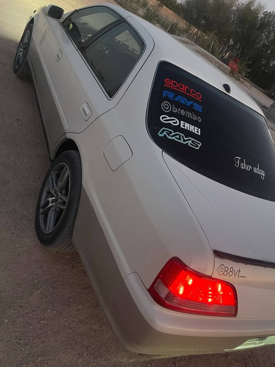كرسته 2000للبيع رقم بصره تحويل ثاني يوم مكينه 3000فيفيتي قبق اسود سياره جاهزه من كلشي مكفوله كص نقل وضربه فقط صبغ جماليه السعر 60وبيه مجال مكاني بصره ***********
