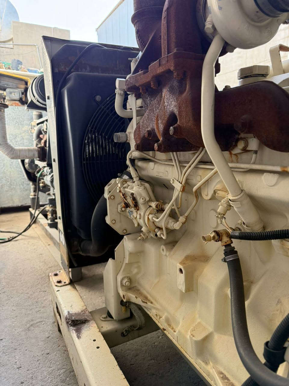 للبيع مولده جوندير بلادي
4 سلندر سوبر / 63 kv
فول اوتو شرط الفحص 
العنوان اربيل صناعة جنوبي 
*********** / *********** / واتساب
