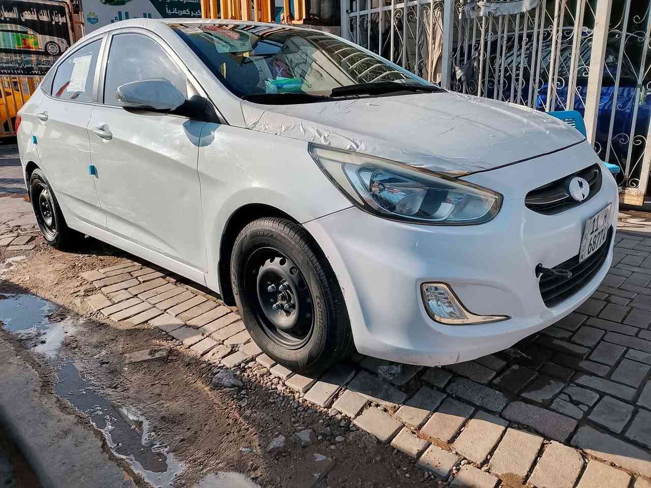 السلام عليكم 
اكسنت خليجي 
موديل 16
ماشيه سياره 90
محرك 1600
سونار موجود بل منشور 
مكفول من الضرب لا تبديل 
كير محرك تبريد مكينه كفاله عامه 
تخم تاير شواصي مكفولات بلادي 
تبريد ثلج 
كهرباء شغاله 
صدر خير من الله 
رقم بغداد نكليزي سنويا جديد هزه جديد تحويل ثاني 
سعار سياره 95بي مجال الطيبين 
العنوان بغداد بلديات نتصل وتدلل 
***********
