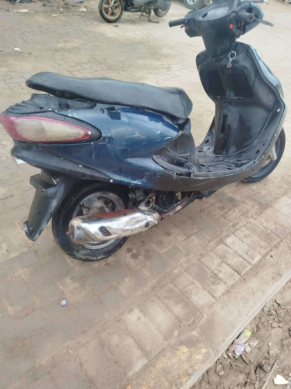 السلام عليكم دراجه دولفين للبيع دراجه كهربائياته شغاله كلها بس عايزها سلف دراجه هندر واحد السعر 250 بها مجال مكان الديوانيه قضاء الشاميه ***********
