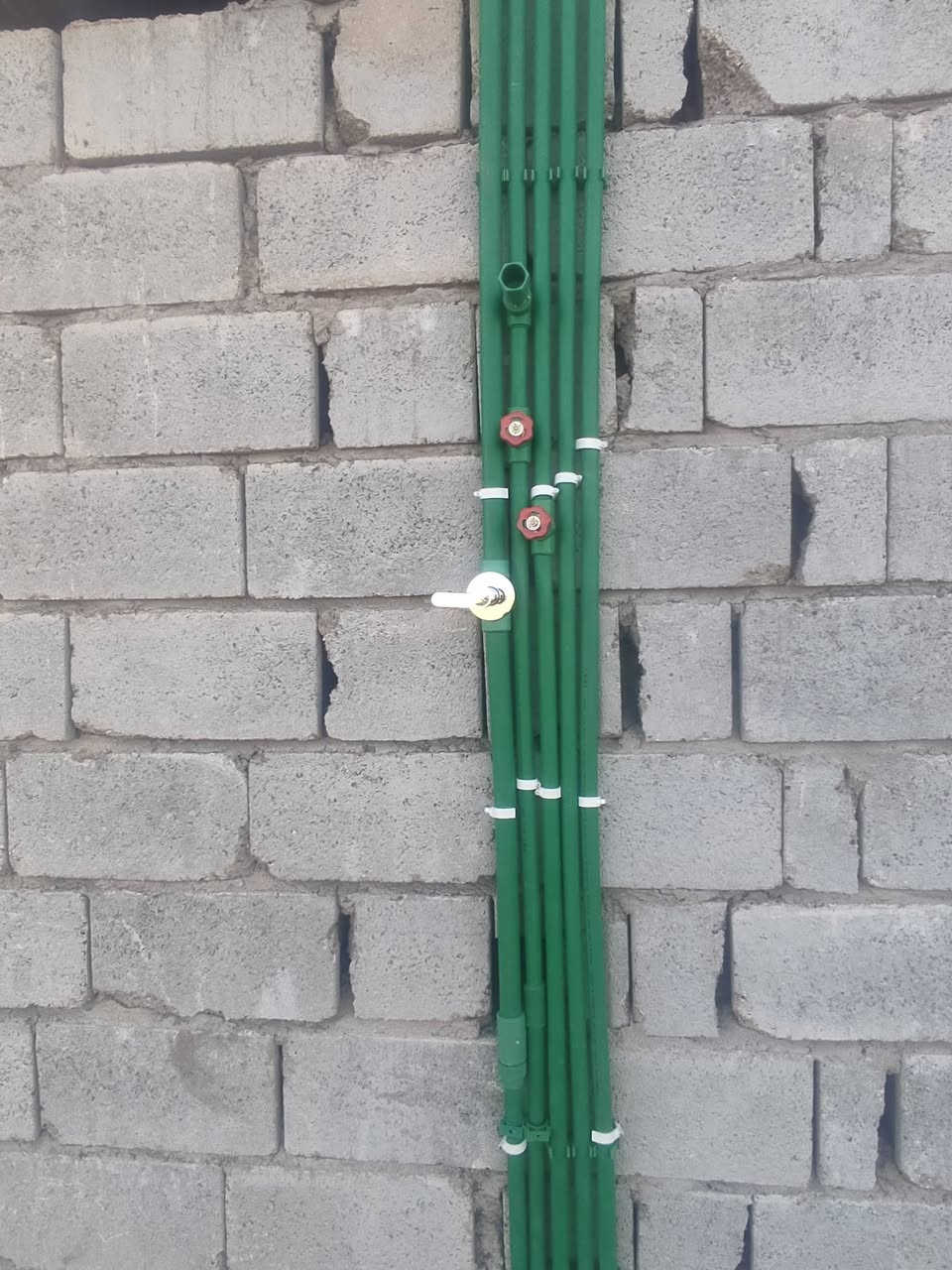 بسم الله الرحمن الرحيم تم انجاز عمل هذا البيت عمل ماء  ومجاري بإدارة كادر عمل متخصص للعمل و متفرغ للعمل وباسعار مناسبه وخياليه  وان شاء الله ينال اعجابكم والحمد لله وان شاء الله القادم افضل جزء بسيط من عملنا     للعمل والاستفسار يرجى الاتصال على الرقم 
***********
 اخوكم مجتبى المهندس
