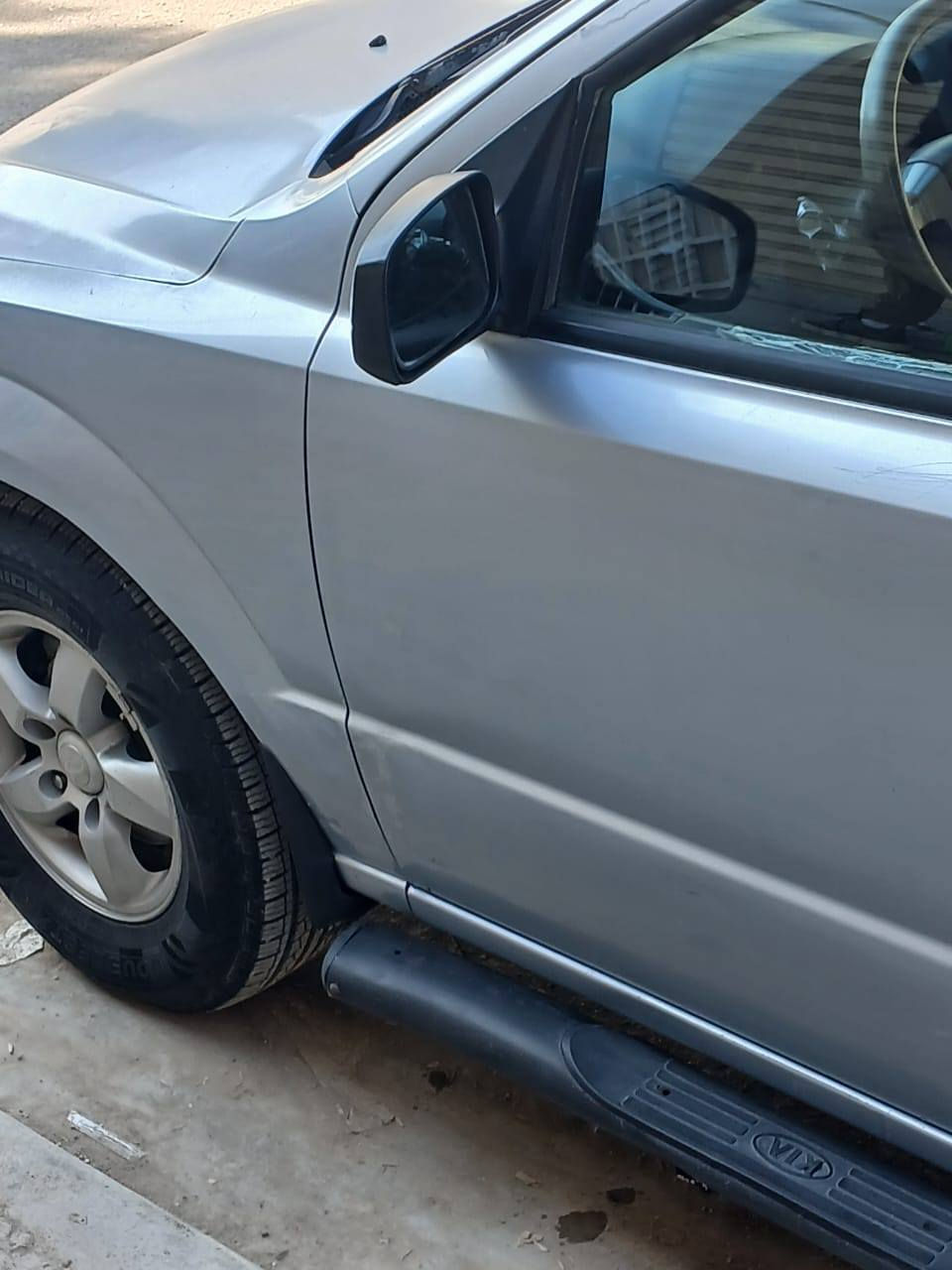 سورنتو 2007 رقم بغداد بدون صبغ المكان حي الرحمة بغداد ***********
