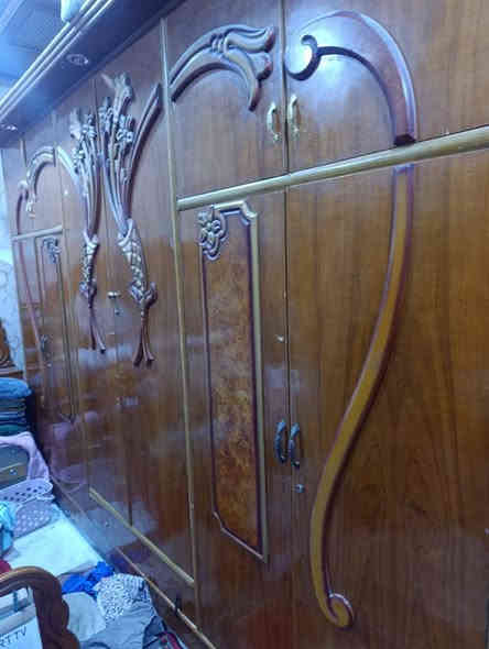 سلام عليكم  من رخصة مدير الگروب غرفه  اخشاب للبيع
مكلف بل نشر العنوان حي بغداد قرب مجلس محافظه البصره خابر على هاذ الرقم يوجد واتساب ما متواجد على الفيس ***********
