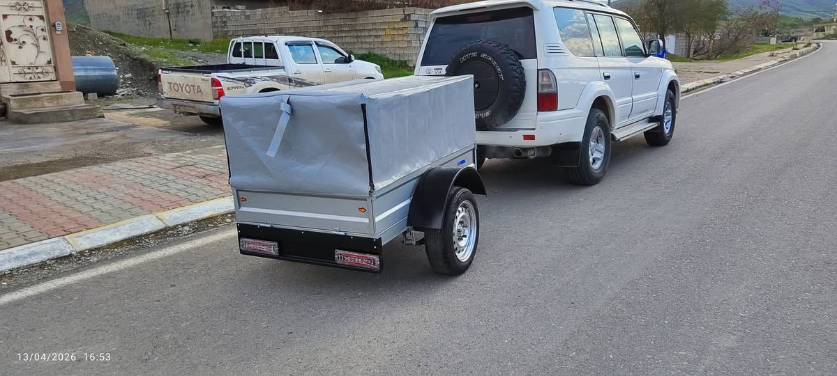 عارەبانەی دووای سەیارە بۆفرۆشتن (150×100)(750kg)قورسای هەڵدەگرێت 120لێخوڕین بۆسەفرەو سیاحی شازە ماڵی دۆستە بیلادی (اڵمانیە) نوێنە (🇩🇪)  شوێن ناحیەی سکتان
***********
***********
*********** رانية, السليمانية
