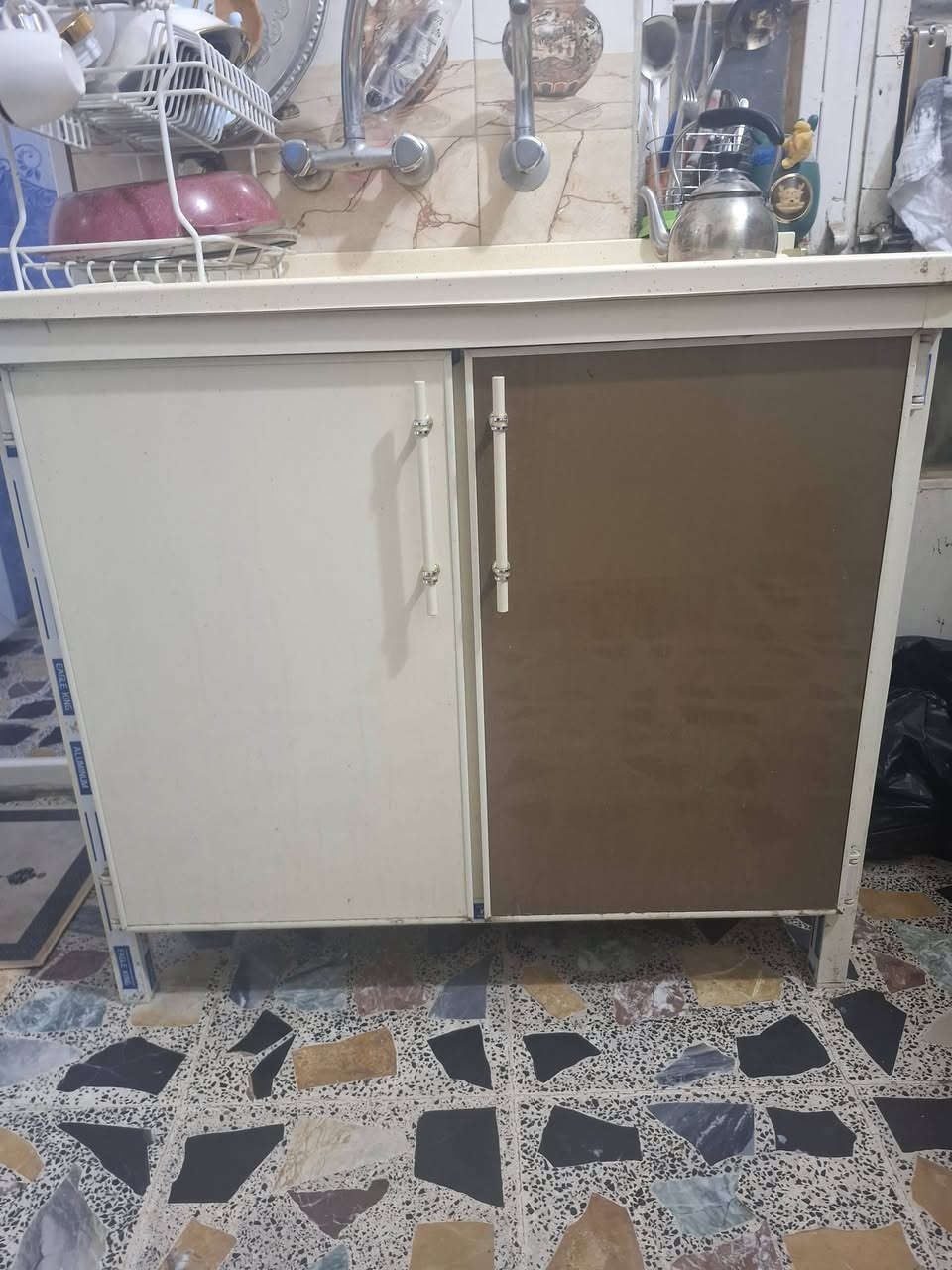 للبيع
ثلاجة  ١٢٥ الف 

طباخ ٦٠ الف 

كاونتر ٣ قطع ١٠٠

مكيف ٢٥٠ الف 

ابيع مفرد او كلهن 

كلهن بدون عطل وبدون فتح واستخدام سنة فقط

تواصل واتساب أو اتصال ***********

مكاني  بغداد . الامين
