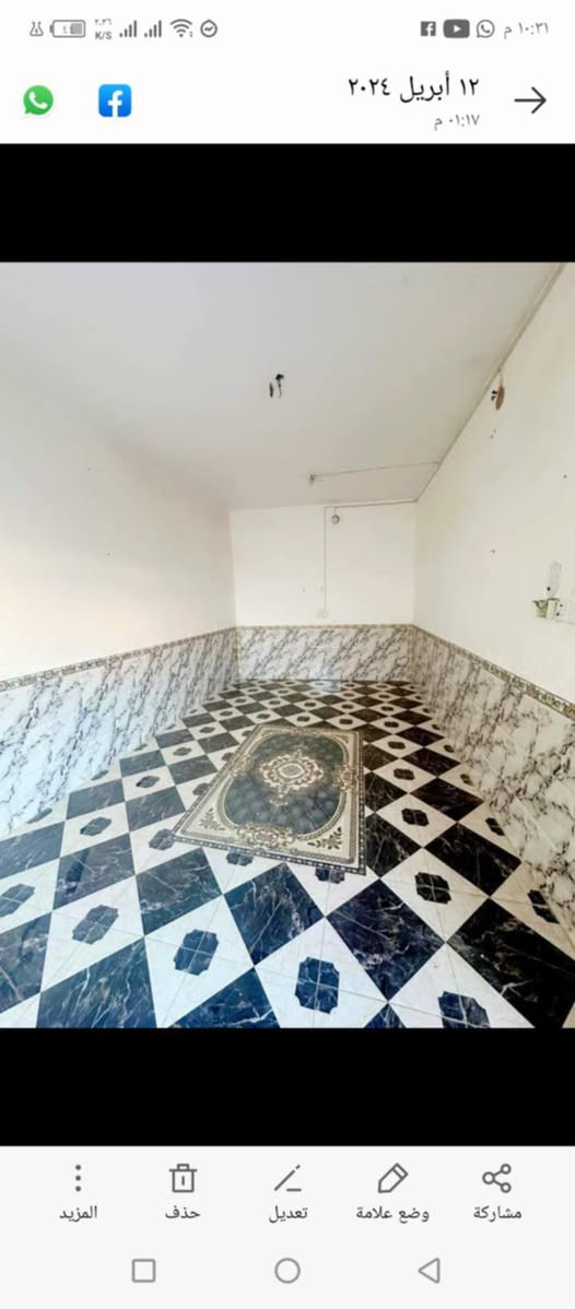 توفر بيت الايجار غرفة نوم صاله ومطبخ واستقبال وصحيات داخلية وخارجية وكراج سياره وجاهز من كلشي الإيجار م200. يم الإمام العباس بن الكاظم ع على الشارع الرئيسي.   

***********
