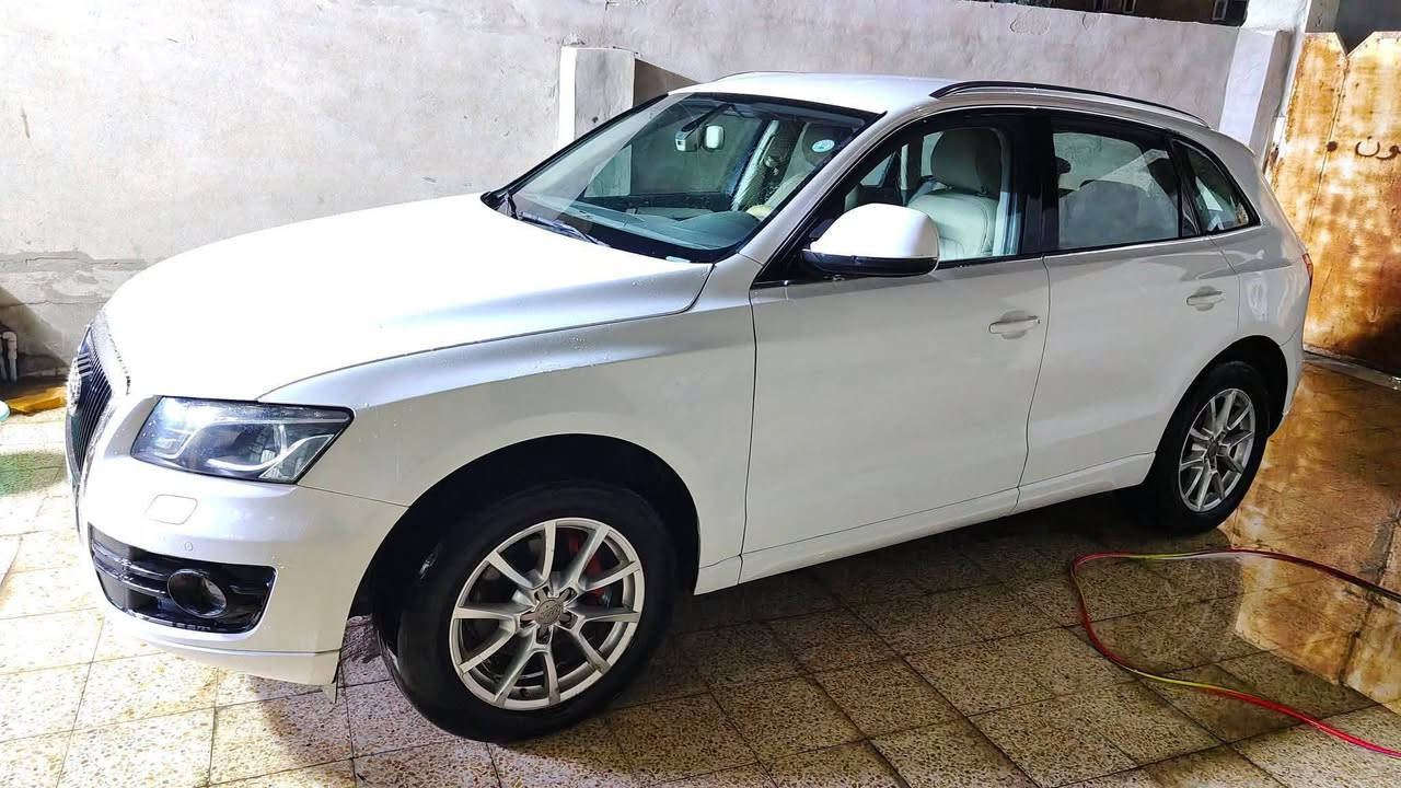 بيع اومراوس حسب القناعه
اودي Q5 موديل 2011
محرك 4 سلندر تيربو 
قطعتين صبغ بدون ضرر 
وتس اب ***********
