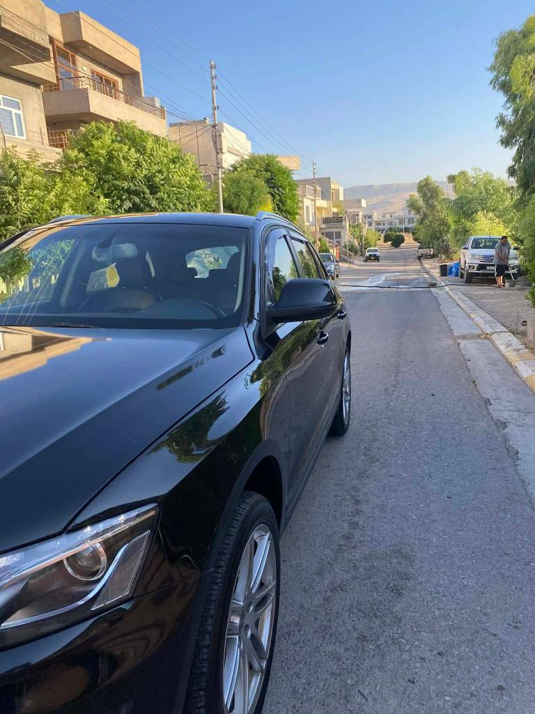 AUDI Q5 2010
ئۆدی q5
فول مواسفات بەس سلایت نیە
مۆدێل ۲٠۱٠
گێرومە کینە بە شە رت 
مەکینە(۲٠)تۆربۆی گازە
هە موگیانی لە سە ر دەقی شە ریکە ماوە
بۆیاخی نیە بە شە رت
  لەرەسمەکان جوانترە 
دە بڵ ئە کسلی بە شە رت
ژ.م(٠۷۷۲٥۳٤٠۹۹٥)
ڤایبە رو واتساپی لە سە رە
نرخ 70گەڵاو مەجال شربازهير, السليمانية


**إذا كنت صاحب هذا الإعلان وتريد حذفه لأي سبب، رجاءا أرسل رسالة إلى الدعم الفني**