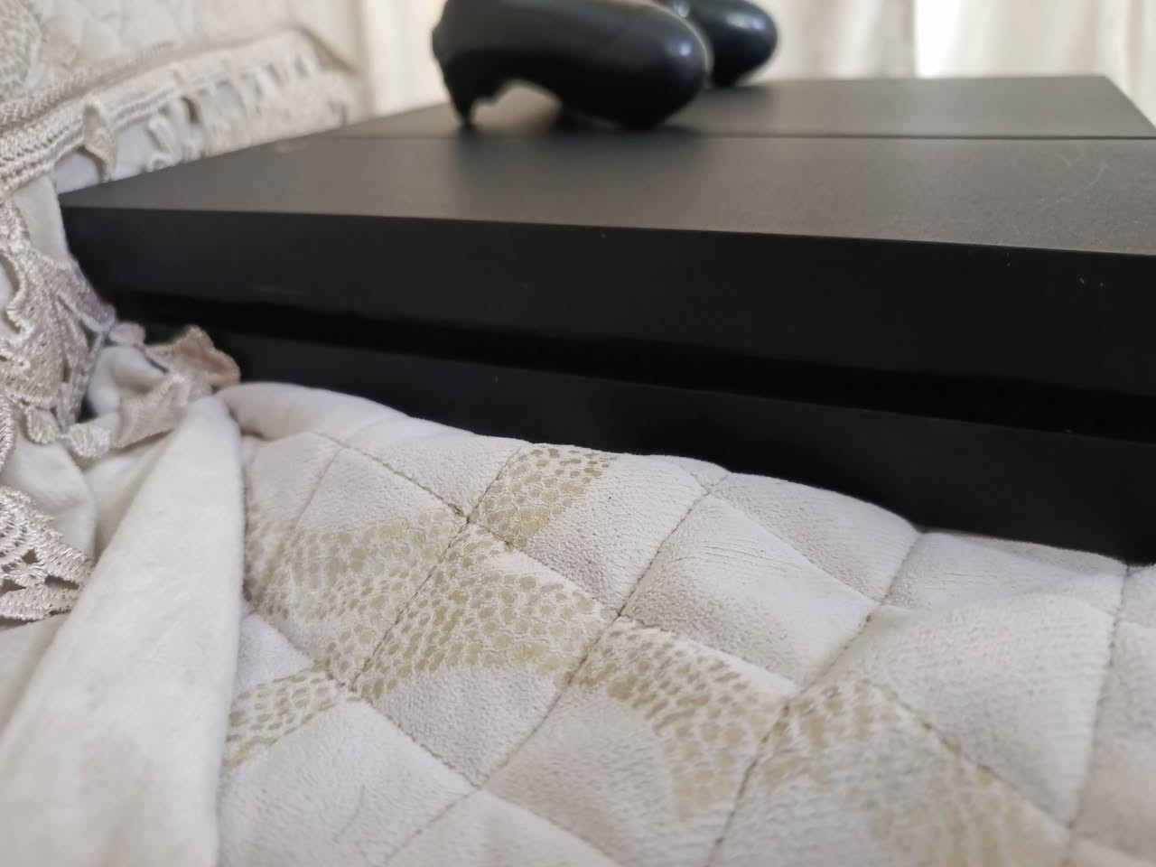 بلي فور فات مهكر للبيع نضام 12:52 يجي معه كامل ملحقات و يجي يده أصلية و يدة كلك العنوان كربلاء اي استفسار خاص


**إذا كنت صاحب هذا الإعلان وتريد حذفه لأي سبب، رجاءا أرسل رسالة إلى الدعم الفني**