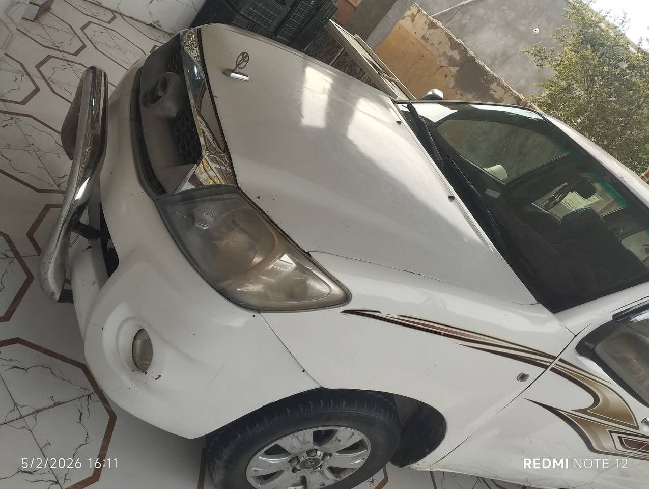 سلام عليكم فلاونزه للبيع موديل 6 شاصي 19 سنويه 28 رقم نكليزي بيه طخات وصبق مكانات سعر 110 وبي مجال البصره قضاء المدينة بني المنصور ***********
