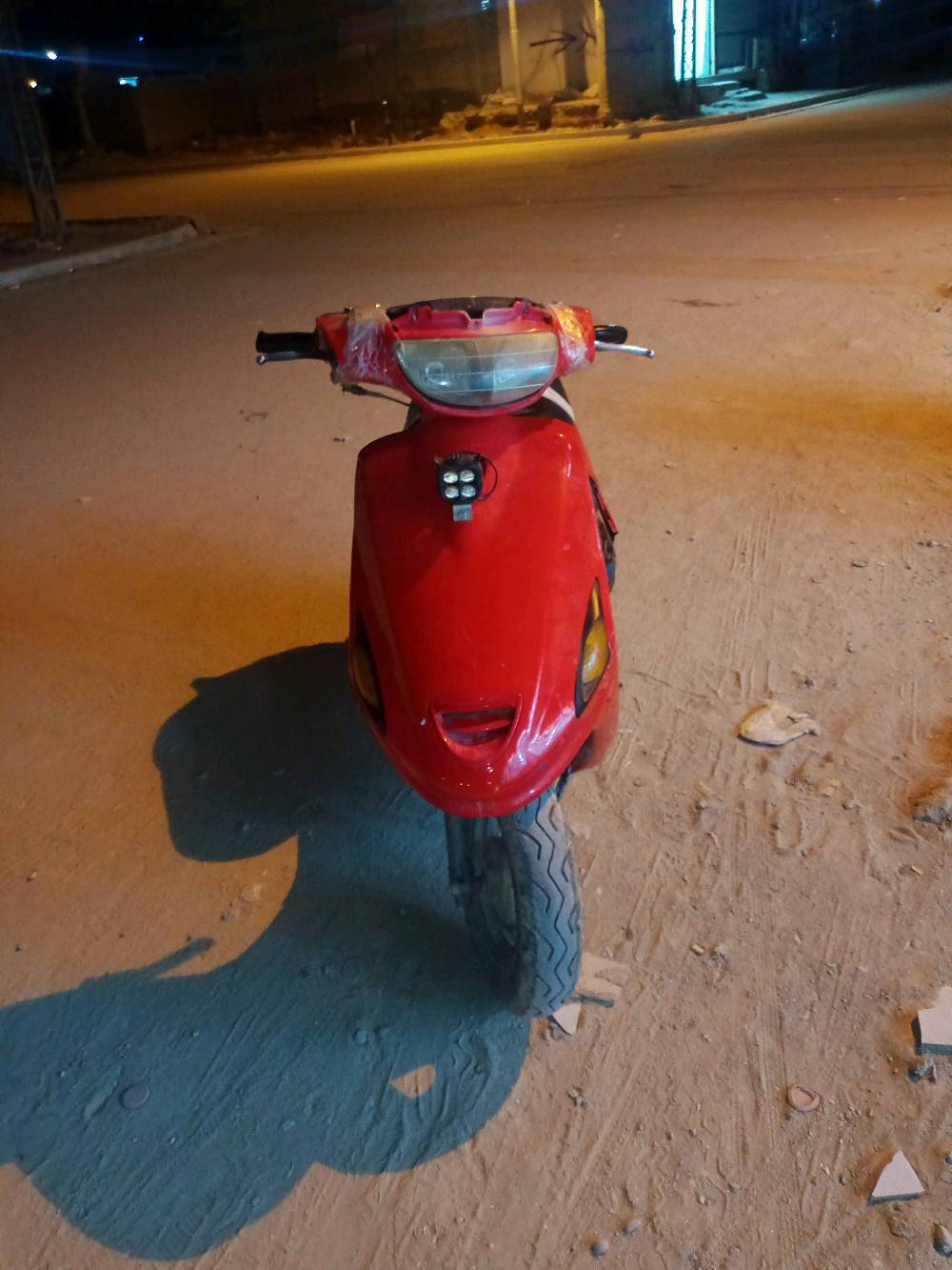 سلام عليكم فراشه لبيع ناقصه بريك خلفي تعديلات بسيطه مفتوحه مره وحده هندر سلف شغال 