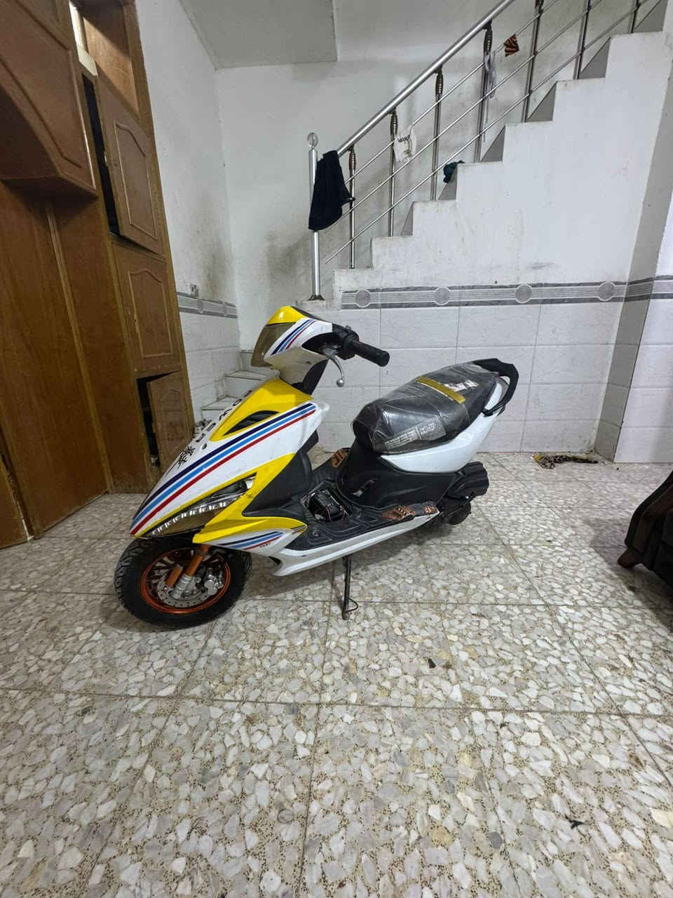 سلام عليكم دراجه للبيع دراجه فول شلعه معدل شرط تجي تفحص كدام عينك مكينه بل صندوك دراجه شرط تفلق بيه من اول دوسه دراجه خير من الله ناقصهه نواعم رقمي *********** مكاني كربلاء حي العباس
