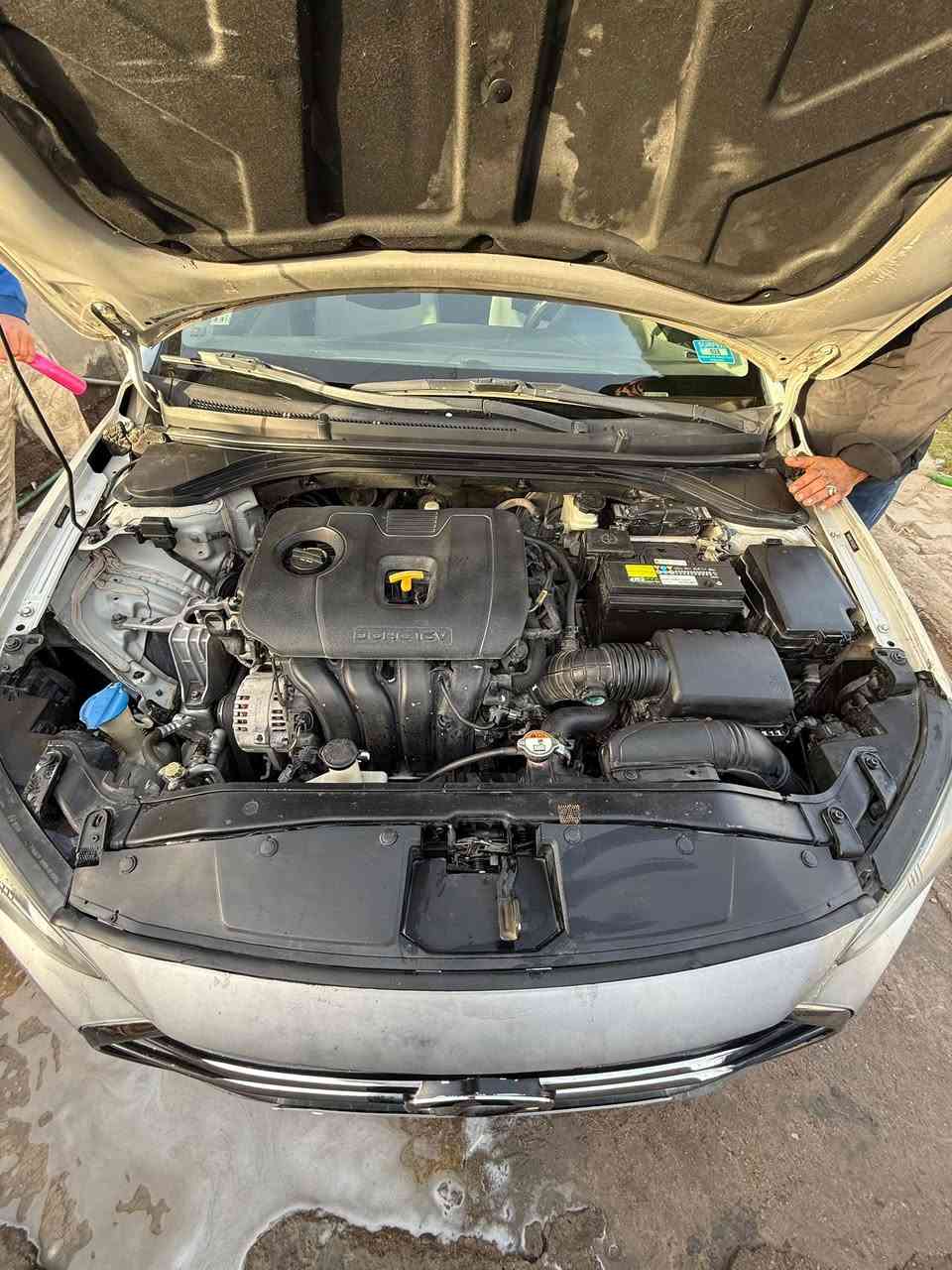 السلام عليكم سياره النترا موديل 2018 مكينه 2000دوش ضربتها تبديل بنيد حداديه 90‎%‎ رقم ذي قار ب130وبيها مجال 
***********للتواصل 
مكلف بالنشر
