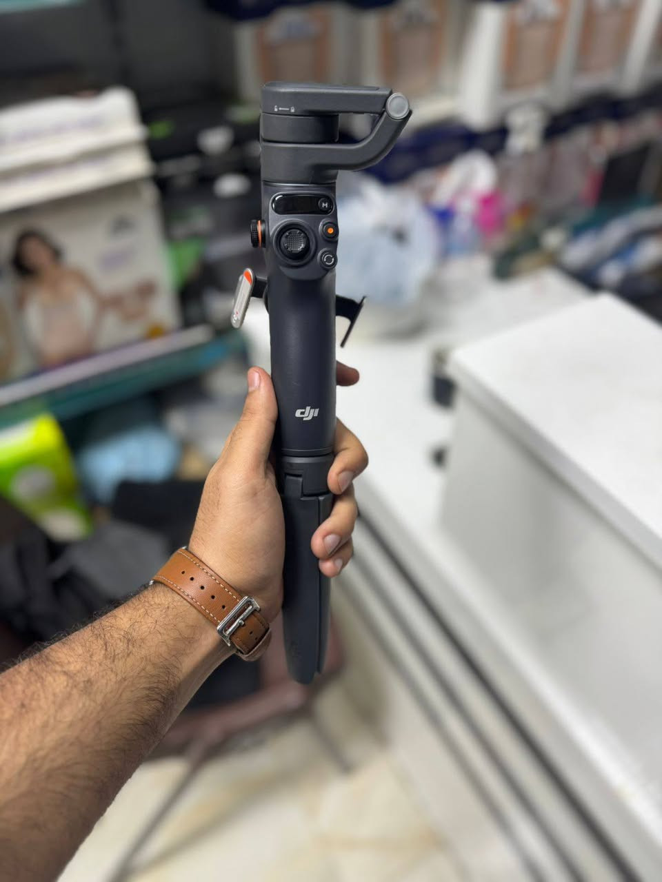 Gimble Osmo dji 6
نظيف كلش كلش 
بدون كارتونة وملحقات


**إذا كنت صاحب هذا الإعلان وتريد حذفه لأي سبب، رجاءا أرسل رسالة إلى الدعم الفني**