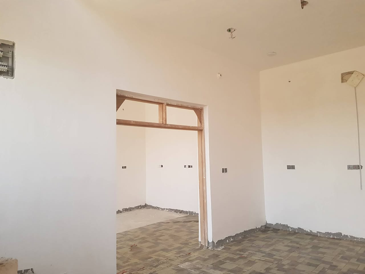 بيت للبيع يرهم مراوس بيت بناء حديث زراعي موقع حلو او بيع  بل نقدي والقسط الموقع حي الشرطه بل دغاره بناء جديد طابو صرف ١٥٠ متر خدمات كامله كله جديد بي غرفه نوم وصاله وستقبال مطبخ حار وبارد صحيات داخليه وخارجيه الطابق الثاني صاله جبيره وبي سطحين بناء ع نص يعني اتخلي الشبابيك وتكمل 
🩸🩸🩸🩸🩸🩸🩸🩸🩸🩸🩸🩸🩸🩸🩸🩸🩸🩸
يرهم اقساط
للاستفسار ***********
