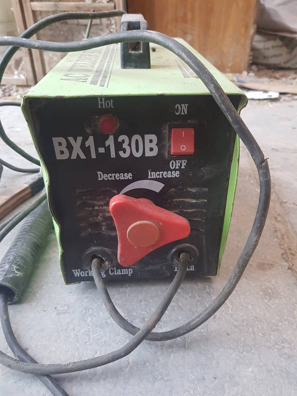 السلام عليكم اخوان ماكنه  شغاله نضافه تامه للبيع ب٦٥ الف
***********
