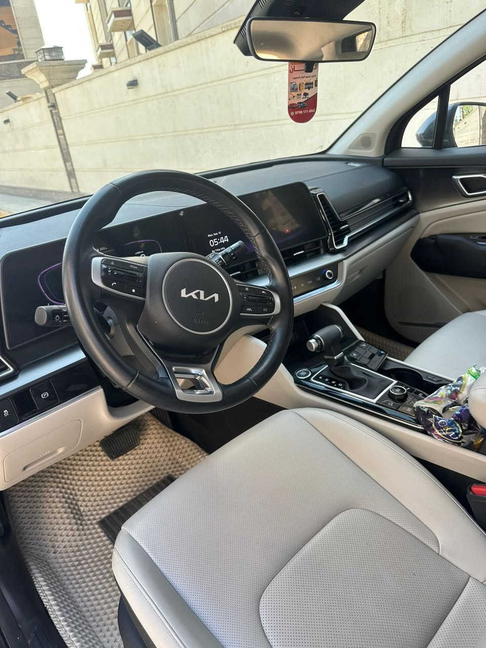 سبورتج موديل 24 
اللون رصاصي غامق او نفطي
السيارة كلين بدون ضربه حادثها سرقة محتويات الصندوك مع الباب مال صندوك مصلحة وكامله بلاد اصلي 100‎%‎ مع ارجاع كامل المحتويات المفقودة 
السيارة فول ماعدى الفتحة 
محرك 2500 
السيارة مغلفة نانو سيراميك
للأستفسار اتصل على الرقم 
السياره فول الفول عدى الفتحه 
السياره زيرو واكلين ماشيه فقط ٦٠٠٠ بالعافيه على الي ياخذه 
وسعره ٢٢٠ وبيه مجال بسيط ان شاءالله 
مكانه بغداد 
مرقم وكامل شرط التحويل 

***********

وذا ما عجبتك السياره هاي القناه بيه اهواي سيارات معروضه

https://t.me/ali1hhm
