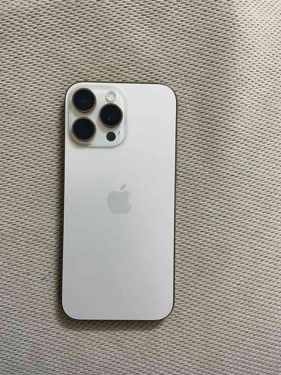 السلام عليكم

" ايفون 16 برو ماكس 

" لون صحراوي 

" ذاكره 256 

" بطاريه 🔋99

" شرق اوسط عربي 

" نموذج M 

" شخط واحد ماكو بل جهاز على ايدي فاتحه ماخده جديد 

واذا بي شخط اخذه بلاش

مكفول كفاله عامه من فتح وتصليح 

" السعر / مليون و425 وبي مجال 

العنوان النجف كوفه 

شراي اتصل ***********
