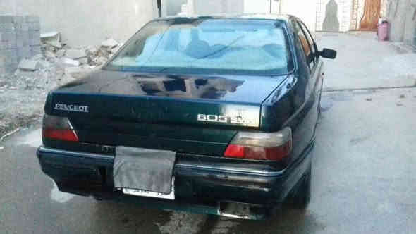 السلام عليكم للبيع بيجو 605 موديل 92 رقم الماني سنويه الى 28 بسمي ابيع تحويل فقط اللون زيتوني طخم تايرات وباتري جدد وجامات الامامي كهرب الاستيرن بور + ويل كب / السعر 30 $ باقي التفاصيل الاتصال ***********
