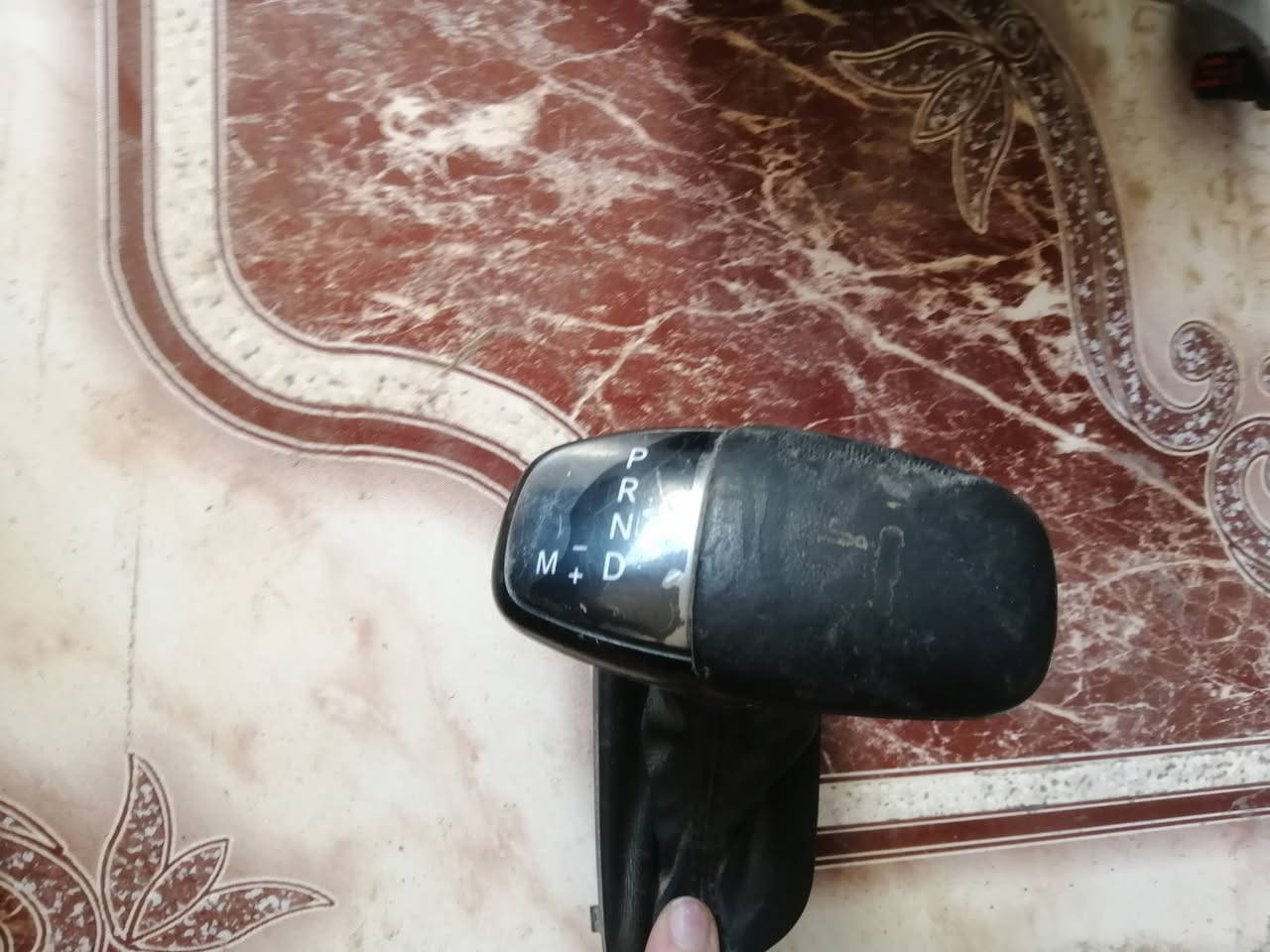 السلام عليكم عتله كير جاجر بلاديه بدون الخريطه بس العتله الفوك بس اليده سعر 25 عنوان بغداد دوره ابو ادشير الاتصال ***********
