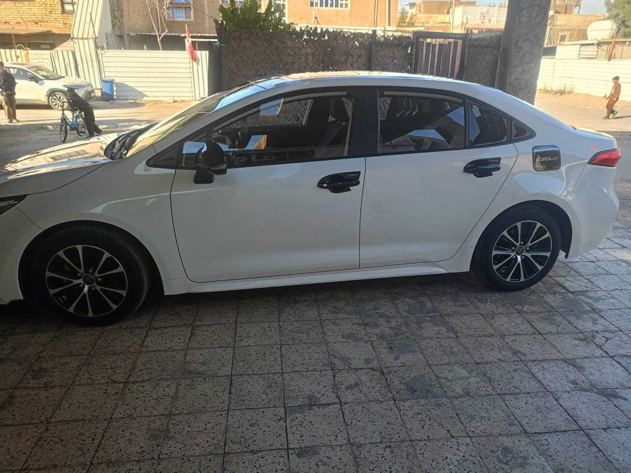 كورلا هايبرد موديل 2024
مكفولة من الضربه والصبغ فقط تكحيل شخط بالباب الخلف السايق ورصعه خفيفه بالجاملغ الخلفي

بغداد ب اسمي 

بصمه و سلايد 

شاشه كبيره و حساس امامي و خلفي 

تبريد شاشه

رادار امامي و خلفي 

محرك 1.800 

لد امامي و خلفي 

تحكم ستيرن

سايد بريد بصمه

تلث وضعيات للقياده

و بعد بيه موصفات 

مكاني بغداد البياع

رقمي ***********
