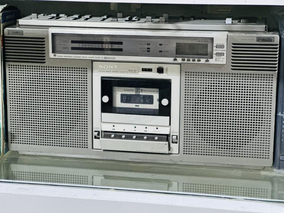 غراض للبيع السعر على واتساب ***********
