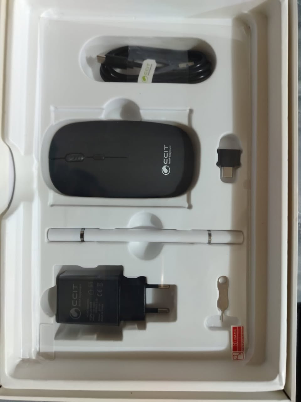 تاب  جديد اصلي مع كامل ملحقاته الذاكرة 512والعشوائيه 8السعر 150
***********
