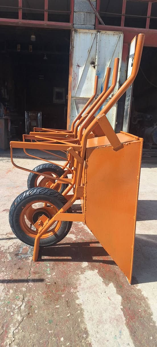 احمد الساعدي لعمل كافة العرباين مدينة الصدر حي طارق *********** ***********
