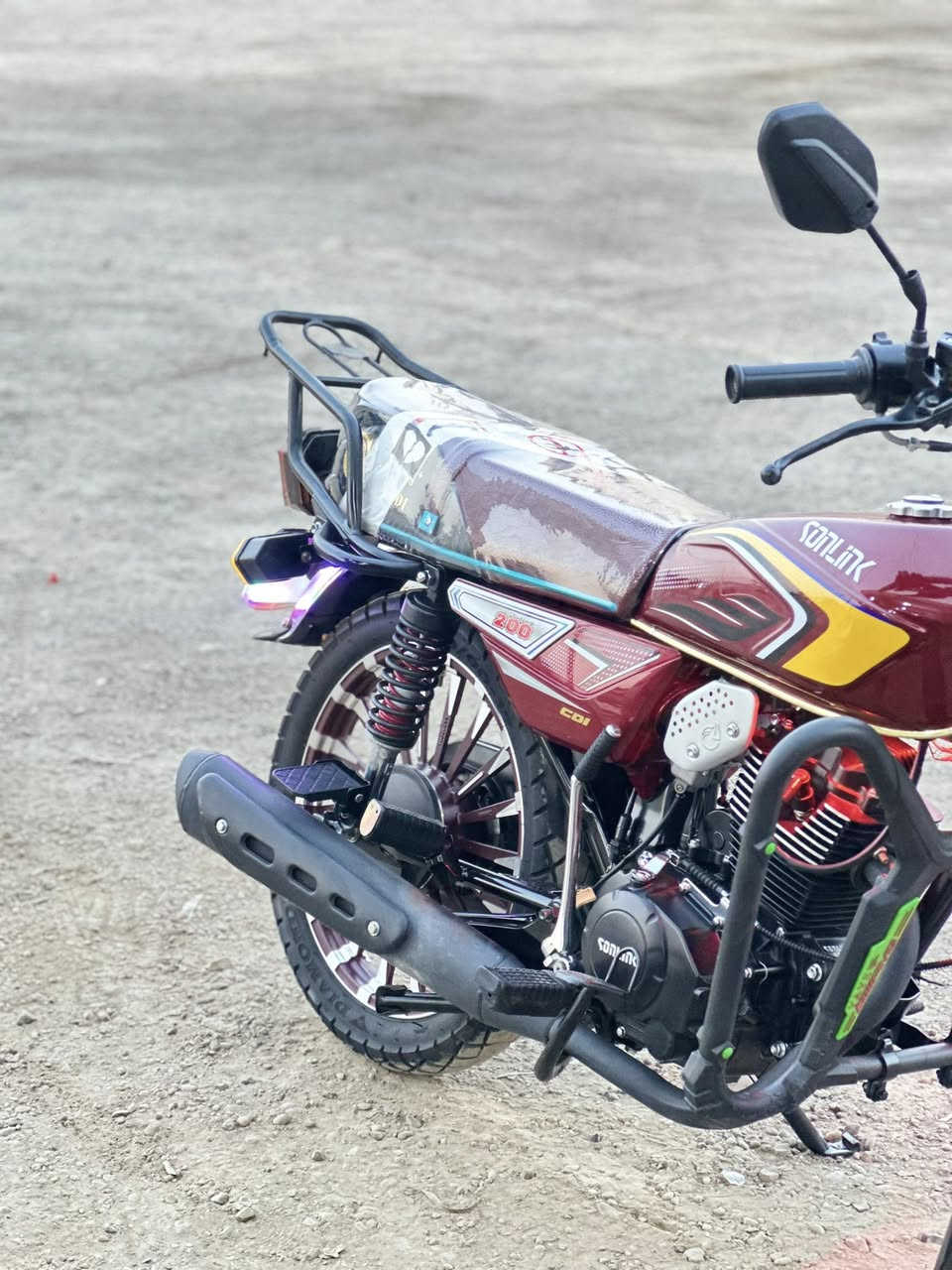 للبيع ٢٥ مكينه جاكوج محرك ٢٠٠ ملاحضه الشاشه فقط وكفت الاستفسار ***********. السعر ٩٠٠🤍
